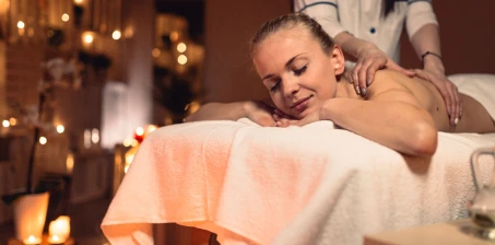 Czym różni się masaż balijski od tajskiego?